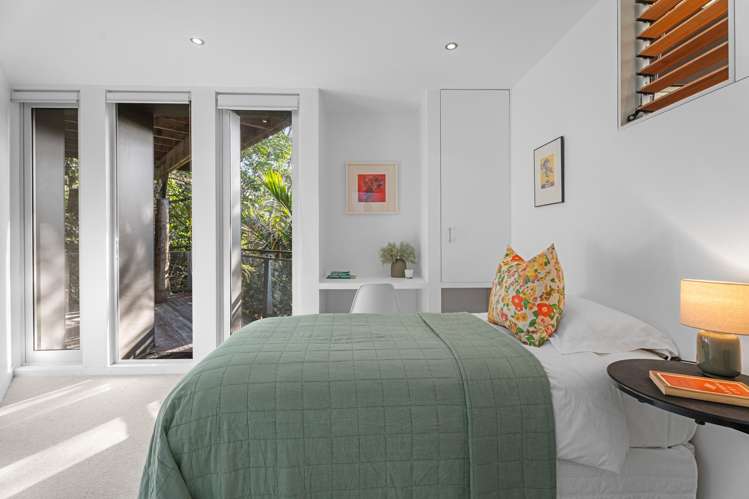 61 Victoria Road South Onetangi_23