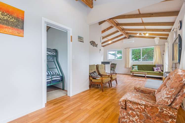 25 Te Kiri Street Himatangi Beach_10