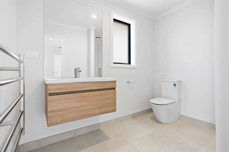 29 Maunganamu Drive Wharewaka_13