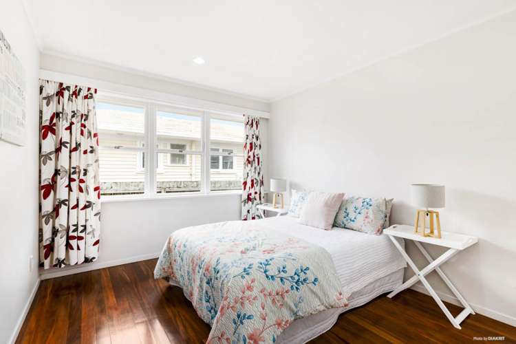 54 Olsen Avenue Hillsborough_5