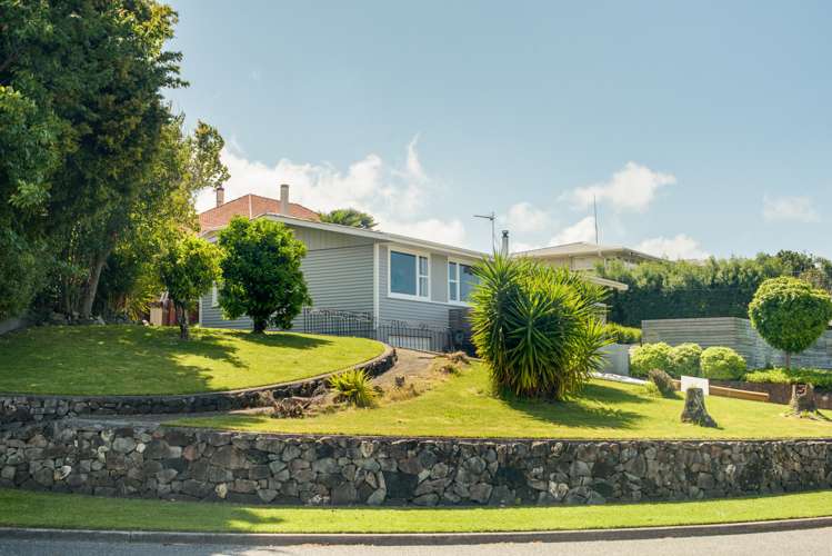 9 Russell Place Brookfield_17