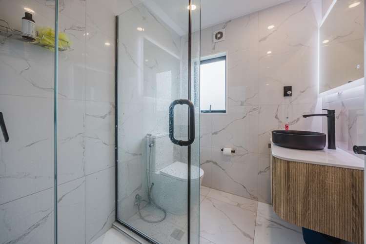 6/50 Allen Street Mangere East_13
