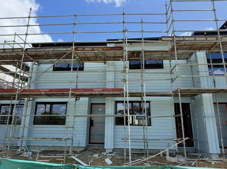 Unit 4, 91 Otuwairoa Esplanade Papakura_19