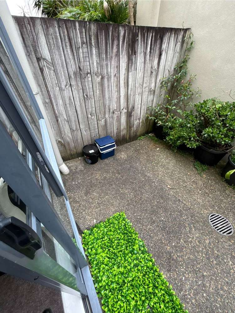 127L Queens Road Panmure_16
