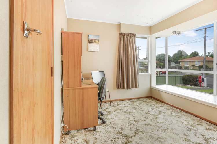 5 Defoe Avenue Hillcrest_6