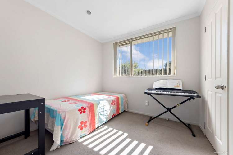 42 Heathdale Crescent Papakura_11