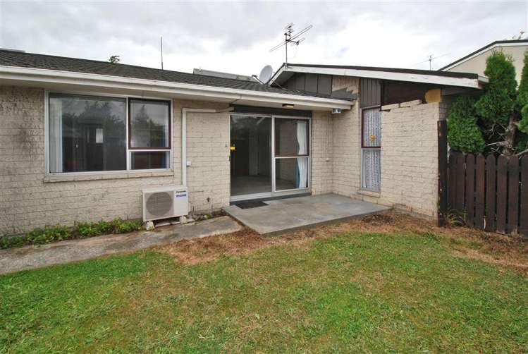 2/130 Edgeware Road Saint Albans_1