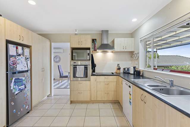 11 Kath Hopper Drive Orewa_3