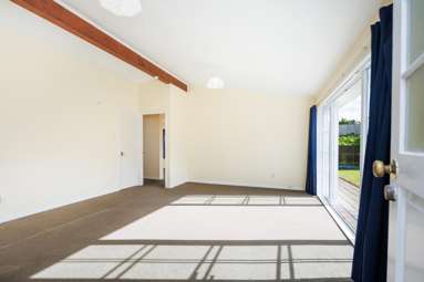 15B Churchill Avenue_1