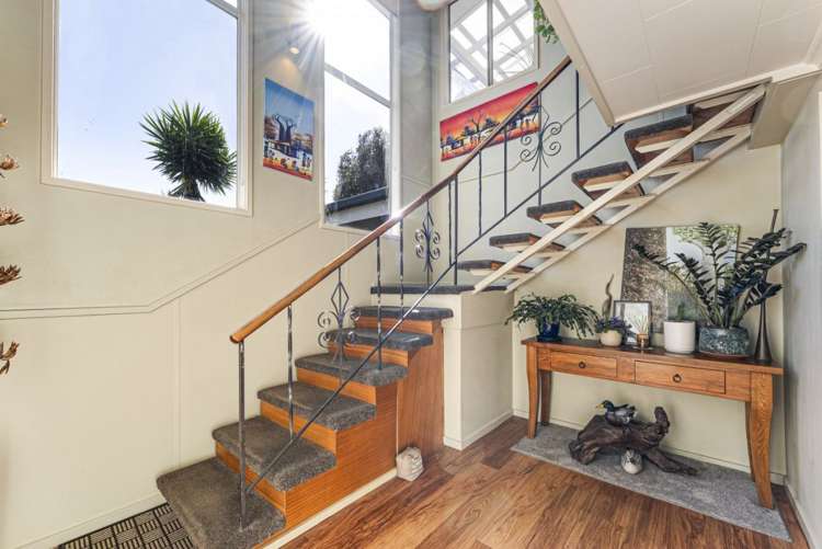 5 Shelley Crescent Stoke_18