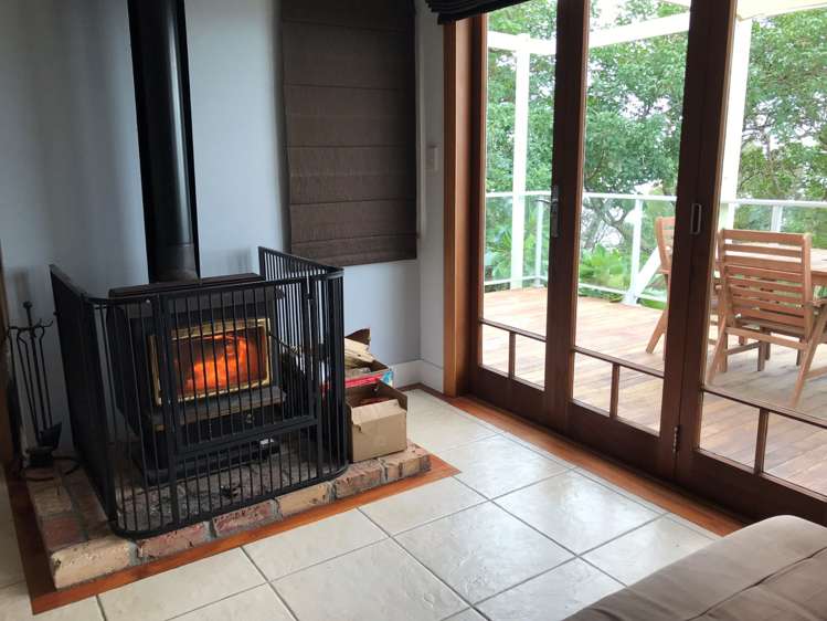 66 Kauri Point Road Laingholm_10