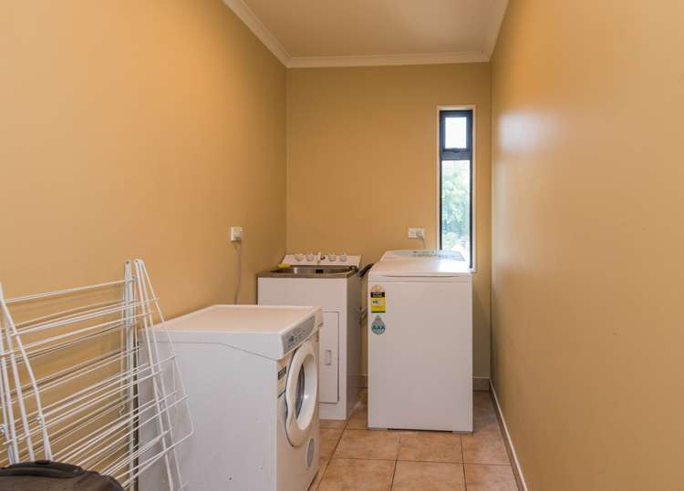 6 Antoine Grove Richmond_16