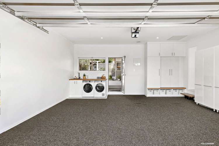 2/6 Carriage Close Northpark_16