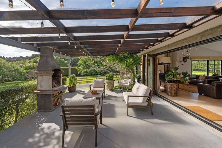 232 Church Road Te Kamo_27