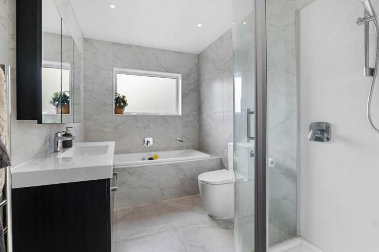 157C Bonair Crescent Millwater_17