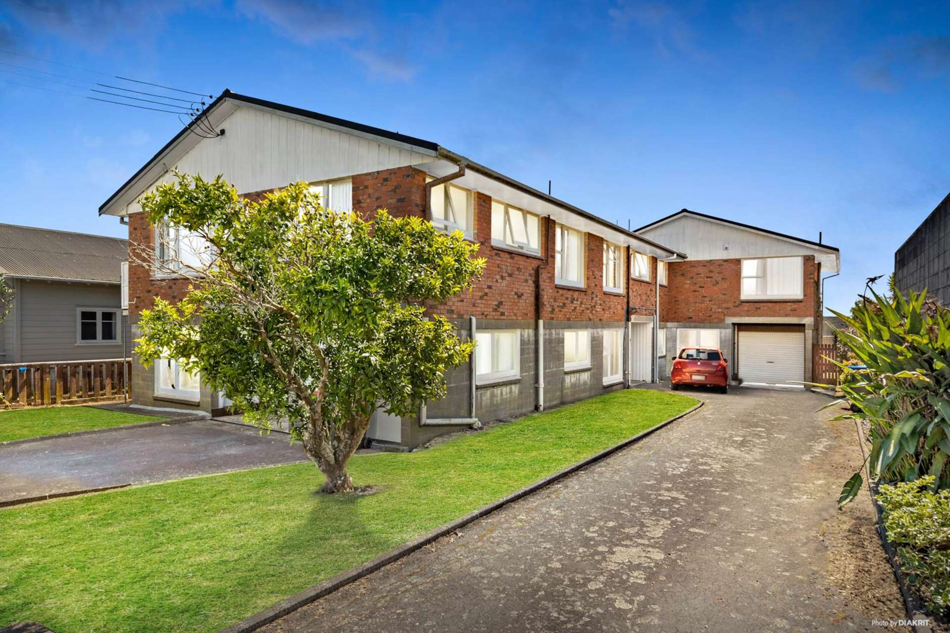 2/15 Willcott Street Mount Albert_0