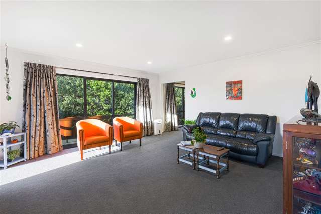 136 Rowses Road Aranui_3