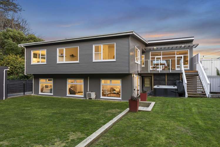 44 Friend Street Karori_36