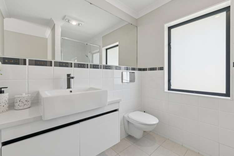 38 Lauren Grove Papakura_11