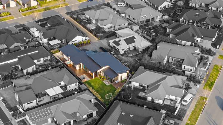 14 Kohunga Crescent Bottle Lake_24