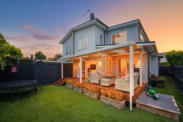 MOTIVATED SELLER - $1,575,000- MAKE AN OFFER !