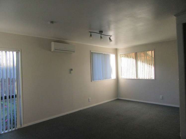 175 Solar Road Glen Eden_3