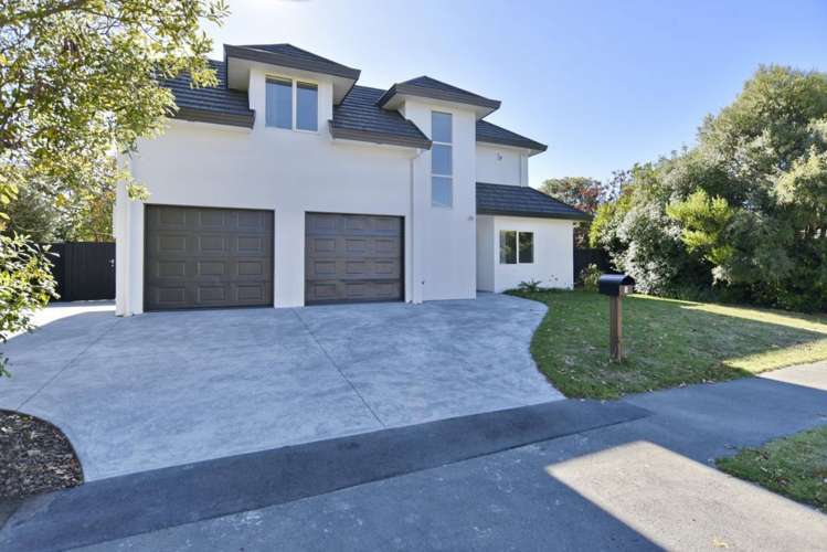 3 Glastonbury Drive_0