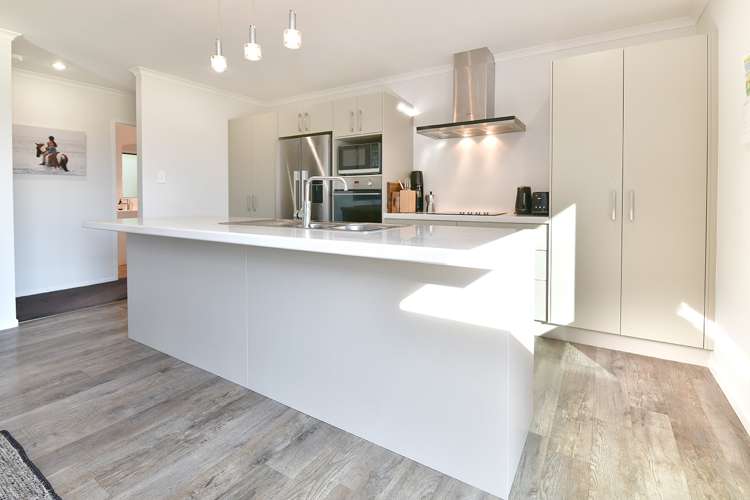 65c Manuka Grove Helensville_5