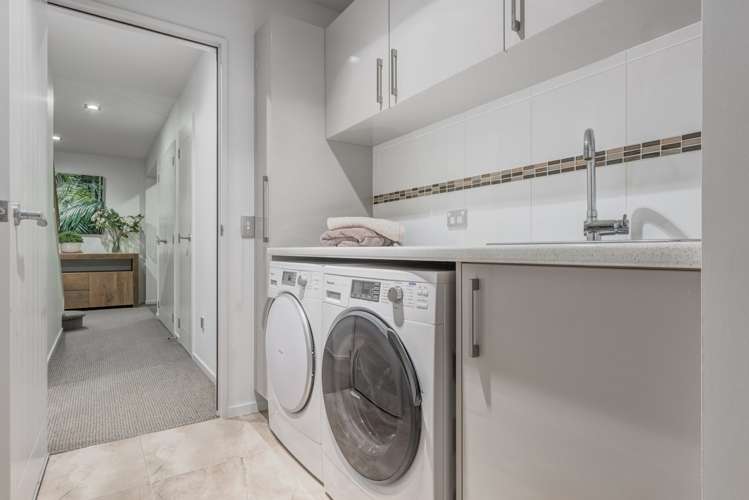 57 Pine Harbour Parade Beachlands_19