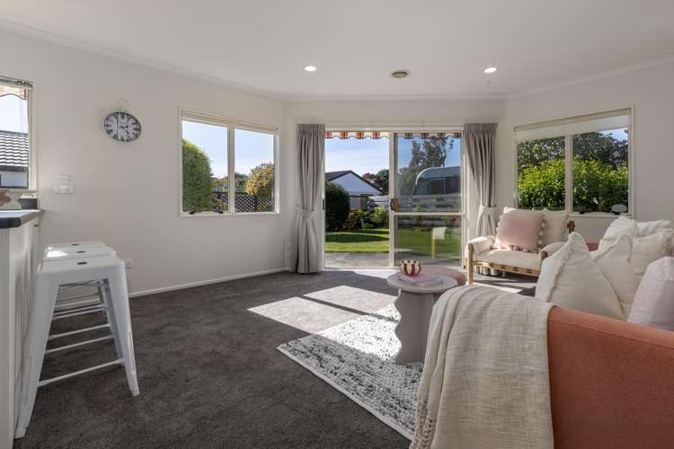 15 Runanga Grove Waikanae_7