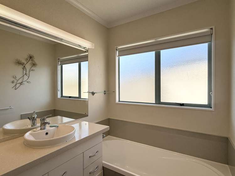 37 Aaron Place Brookfield_14
