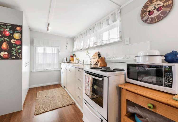 25 Penton Road Stanmore Bay_17