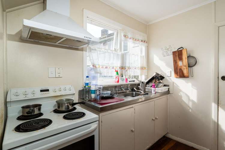 26 Derby Place Cannons Creek_2