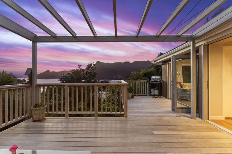 2e Foster Avenue Huia_6