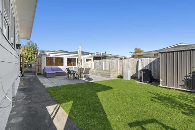 Great location. Private back yard. Lots to love.