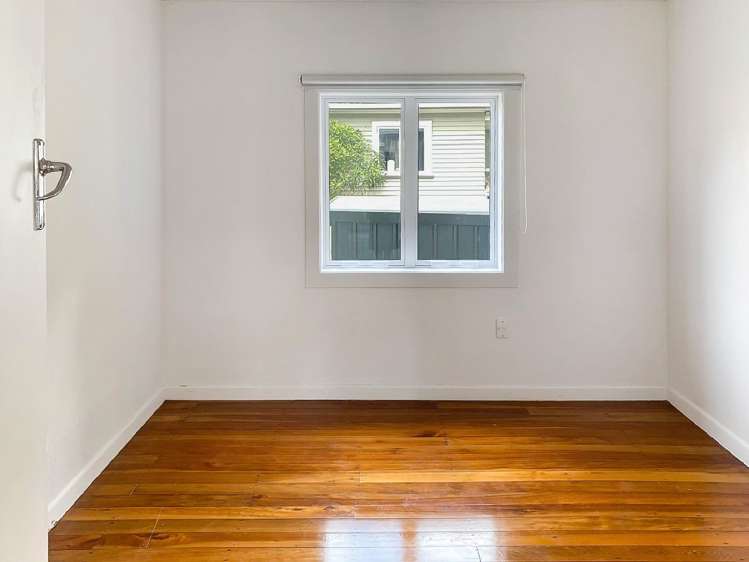 20 Vale Road Riverside_3