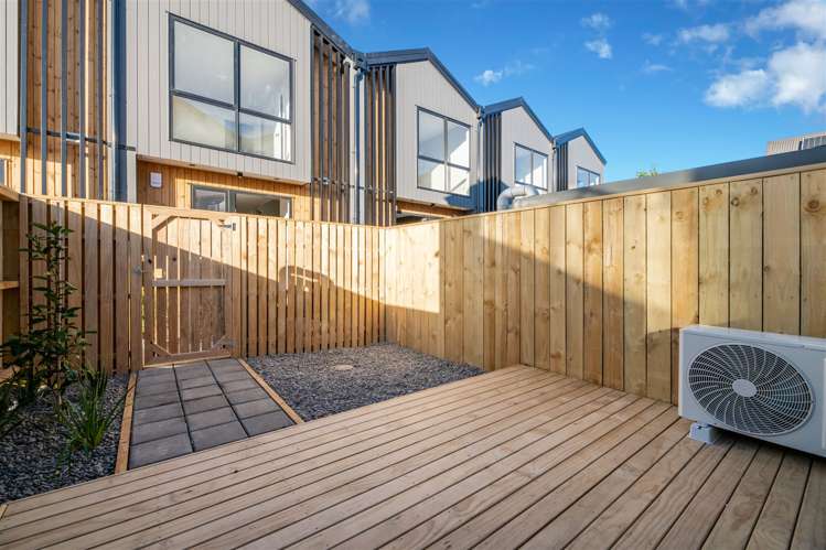 4/110 Beach Road Te Atatu Peninsula_18