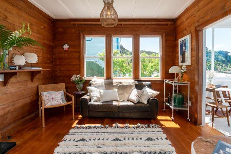 495 Karaka Bay Road_2