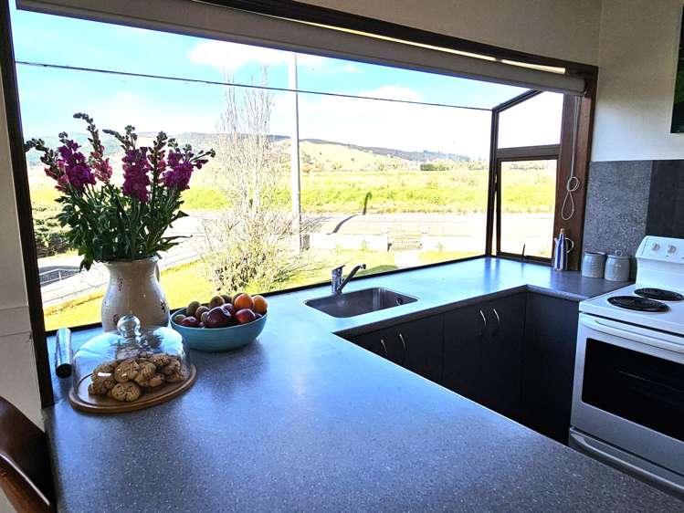42 Clyde Terrace Kaitangata_8