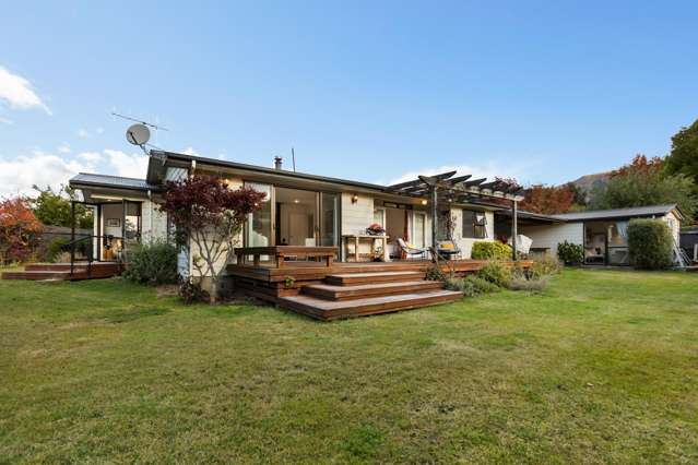 202 Stone Street Wanaka_1