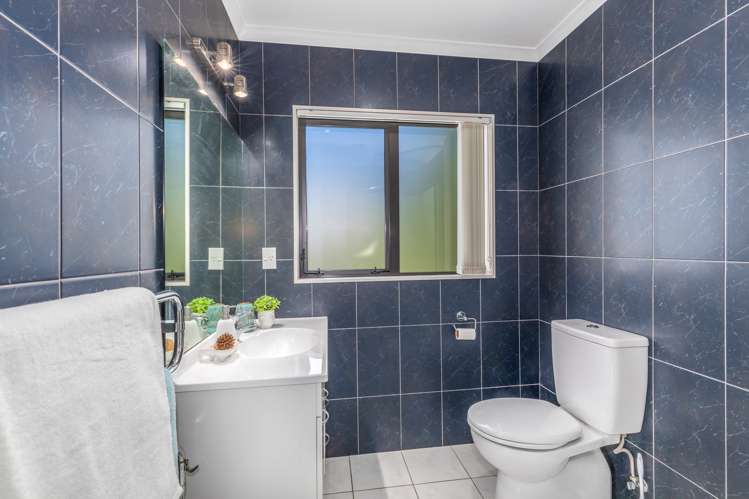 16 Endeavour Drive Whitby_12