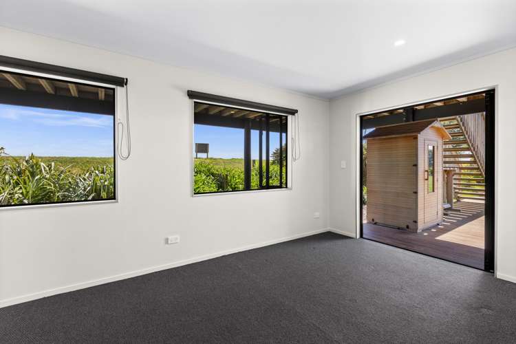 17 Old Ferry Road Clive_16
