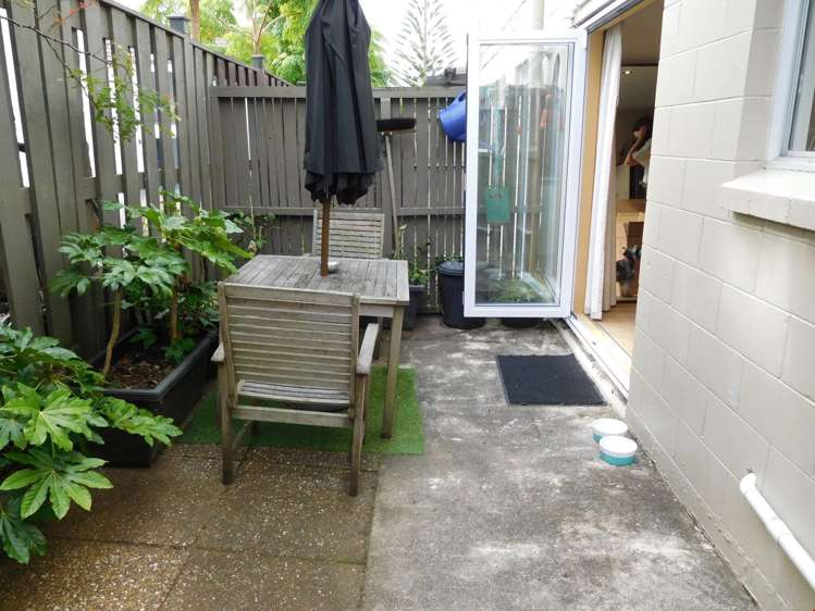 12/72 Kitchener Road Milford_14