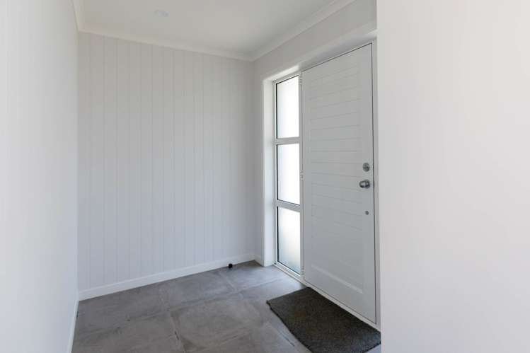 90 Colonial Drive Millwater_1