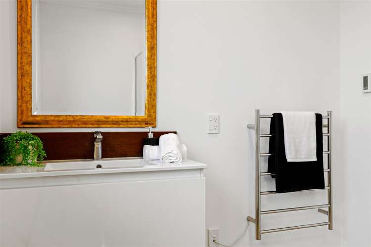 8 Edwin Ebbett Place Wigram_9