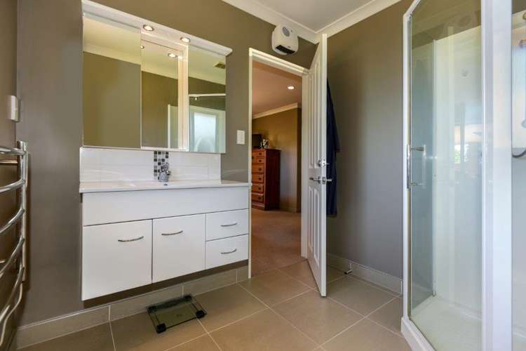 9 High Street Kirwee_13