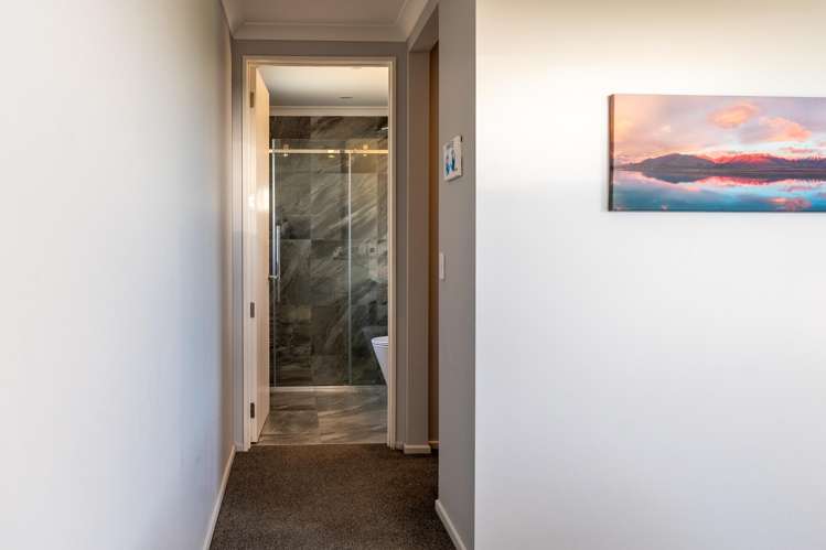 27 Lakeland Avenue Twizel_17