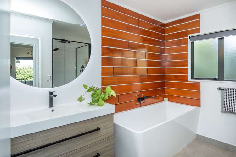 33 Ayrshire Drive Grandview Heights_25