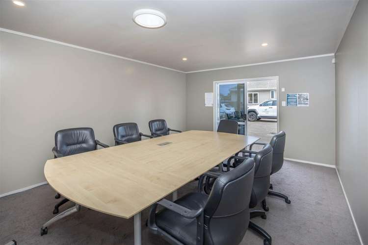 348 Te Rapa Road Beerescourt_12