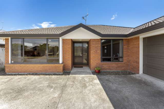 17 Meridian Grove Kelvin Grove_1